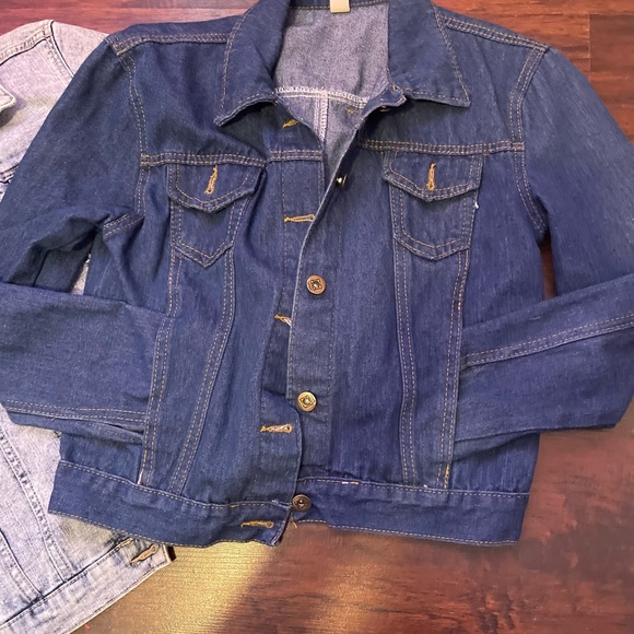 Two Jean jackets - Picture 2 of 3